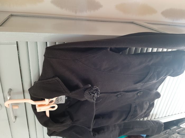 2 vestes pour filles Taille 8 ans - photo numéro 3