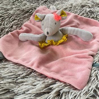 Doudou souris mademoiselle et ribambelle moulin roty