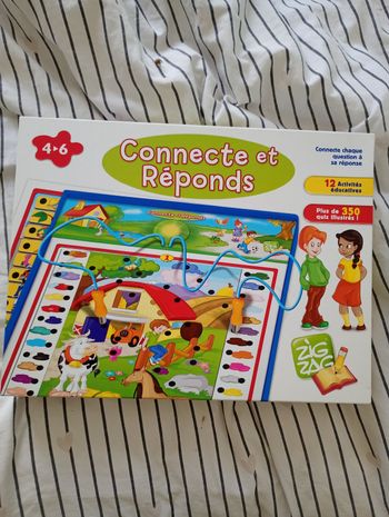 Jeu éducatif connecte et réponds