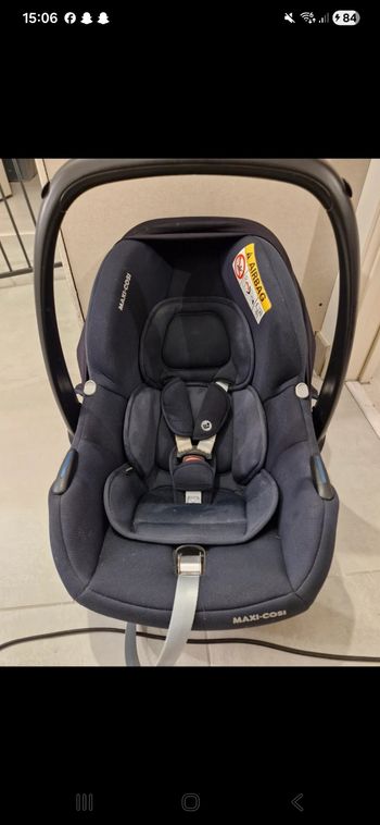 Siege auto bebe avec sa base isofix 
