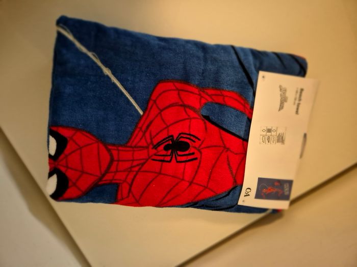 Drap de bain spiderman by C&A - photo numéro 3