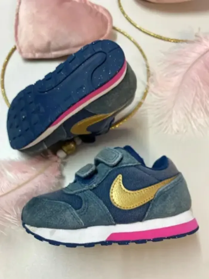 Basket fille Nike - Taille 23,5 - photo numéro 3