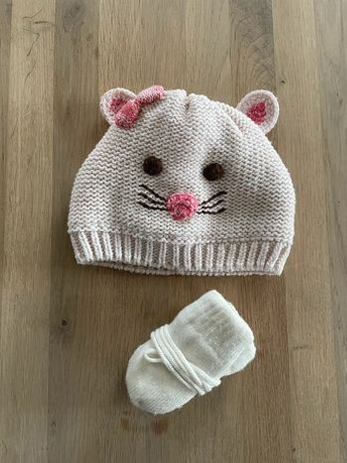 Lot bonnet + moufles 6-12 mois