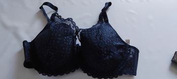 Soutien gorge bleu marine Neuf 105D