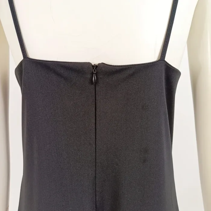 Robe noire fluide à fines bretelles - Décolleté cœur & dentelle fleurs taille M estimée A666 - photo numéro 7