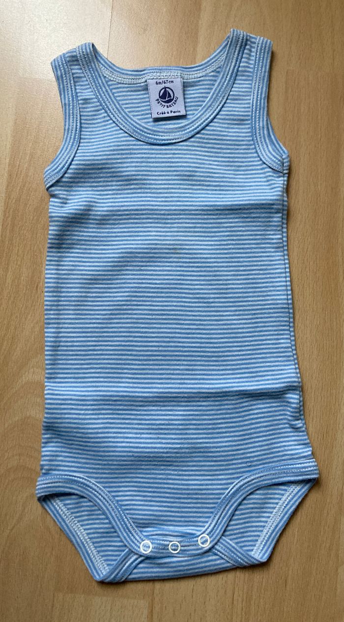 lot 3 bodies garçon 6 mois - photo numéro 2
