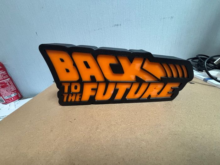 Lampe retours vers le futurs - photo numéro 2