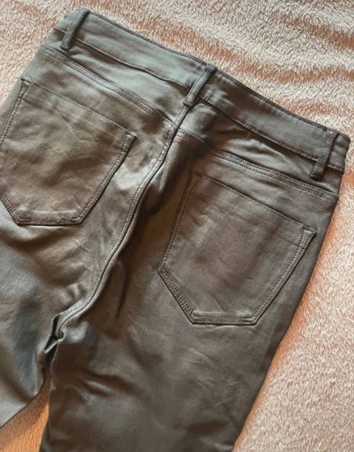 jean similicuir cuir noir PIMKIE - taille M, rock & tendance (léger défaut) - photo numéro 3