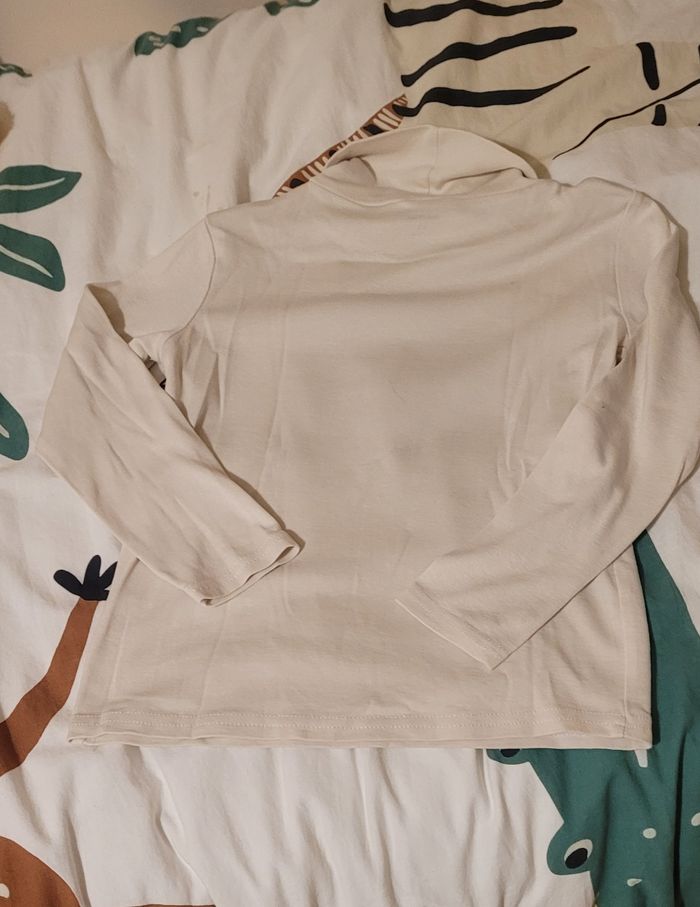 Lot 6 hauts garçon 6 ans (Tee-shirt ,gilet,veste,pull) - photo numéro 3