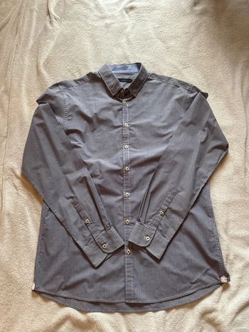 Chemise à carreaux