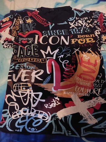 Tee shirt icon