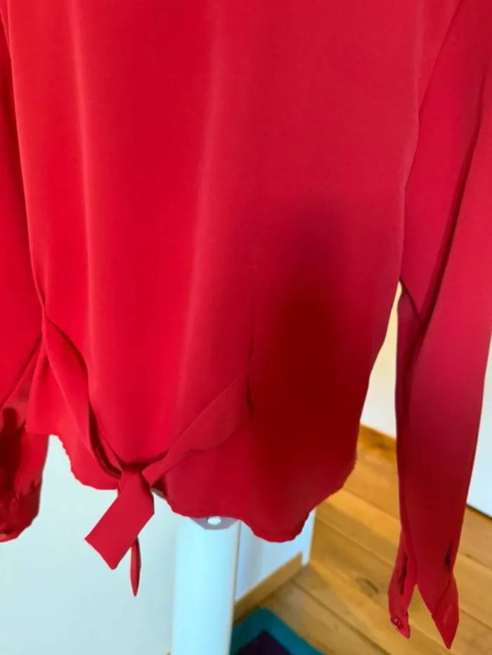 Blouse vintage rouge en très bon état taille 40-42 - photo numéro 6