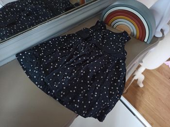 Robe bleue marine à fleurs 12 mois KIABI neuve