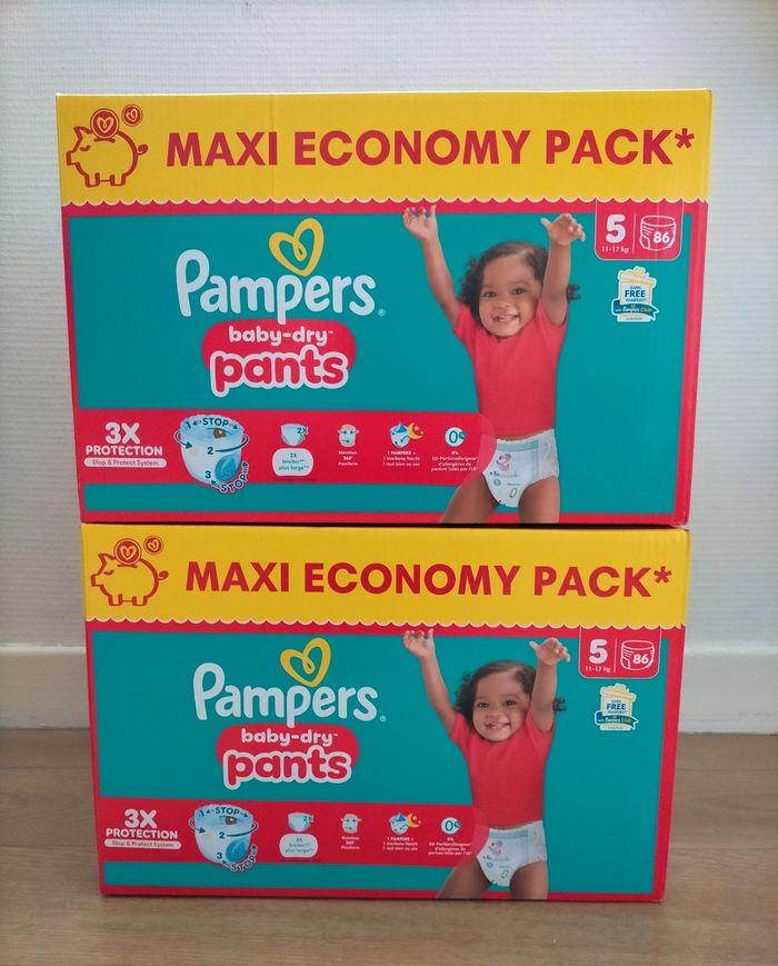 Lot couches Pampers baby dry pants taille 5
