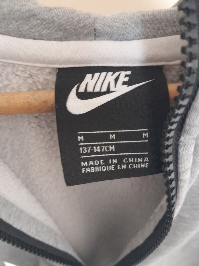 Veste nike garçon taille 10ans - photo numéro 5