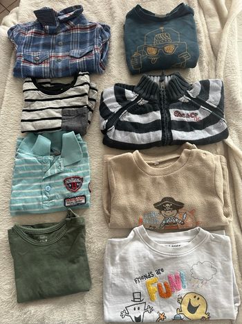 Lot de tee-shirts manches longues et pulls garçon – taille 2 ans