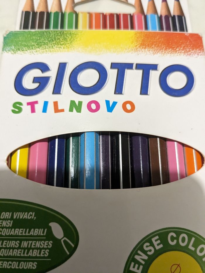 Boite de crayons de couleur Giotto Stilnovo , couleurs intenses et aqurellables. - photo numéro 2