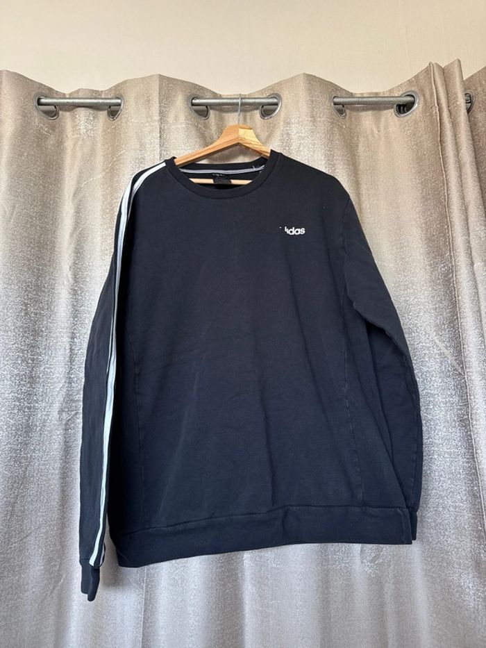 Sweat Adidas noir à bandes blanches – Taille L – Bon état