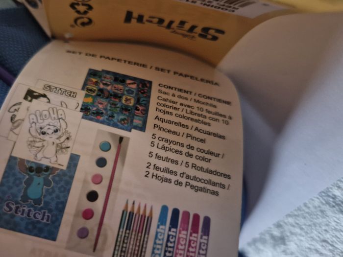 Sac à dos avec set de papeterie Stitch - photo numéro 3