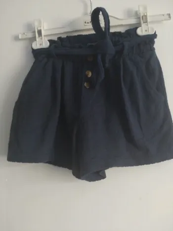 Short Okaïdi taille 8 ans