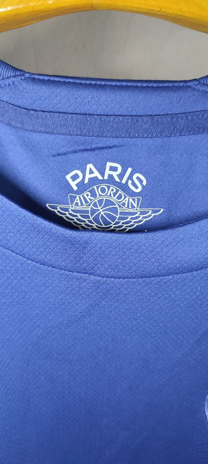 Maillot collector du "PSG CHAMPION OF EUROPE 25 ICI C'EST PARIS" - photo numéro 6