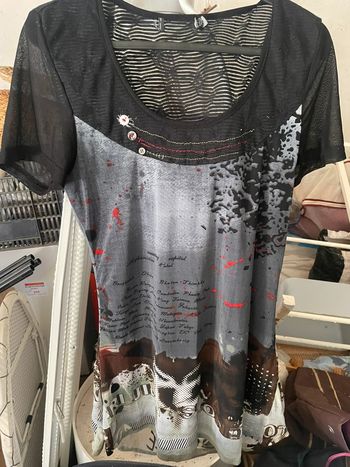 Tee shirt