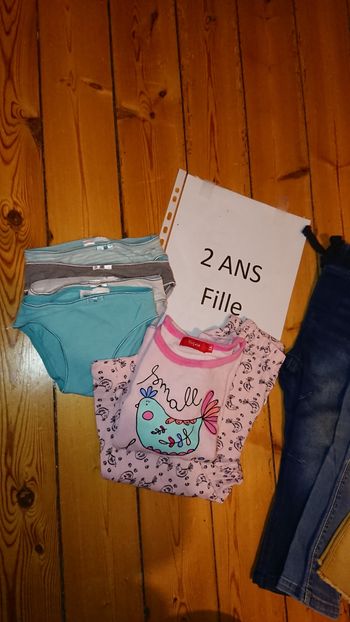 Lot pyjama et culottes