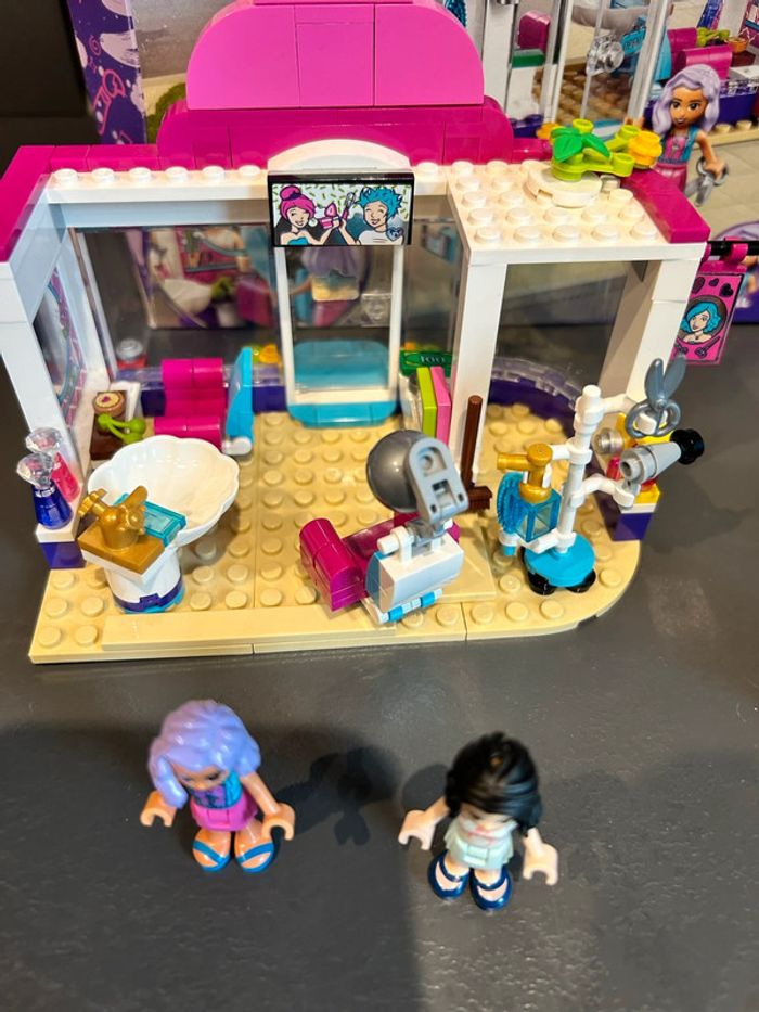 LEGO 41391 Friends Le Salon de Coiffure de Heartlake City - photo numéro 4