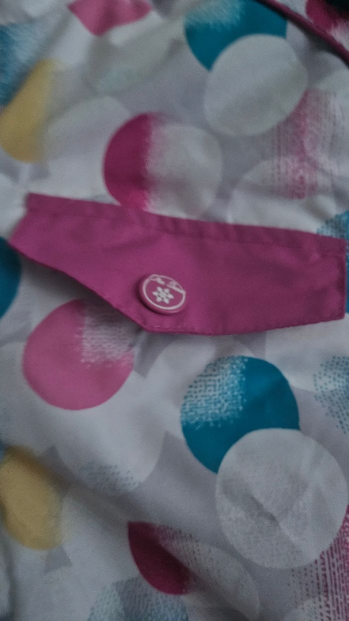 Combinaison de ski neuve 4 ans - photo numéro 3