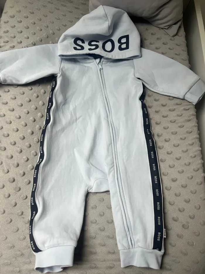 combinaison bébé boss