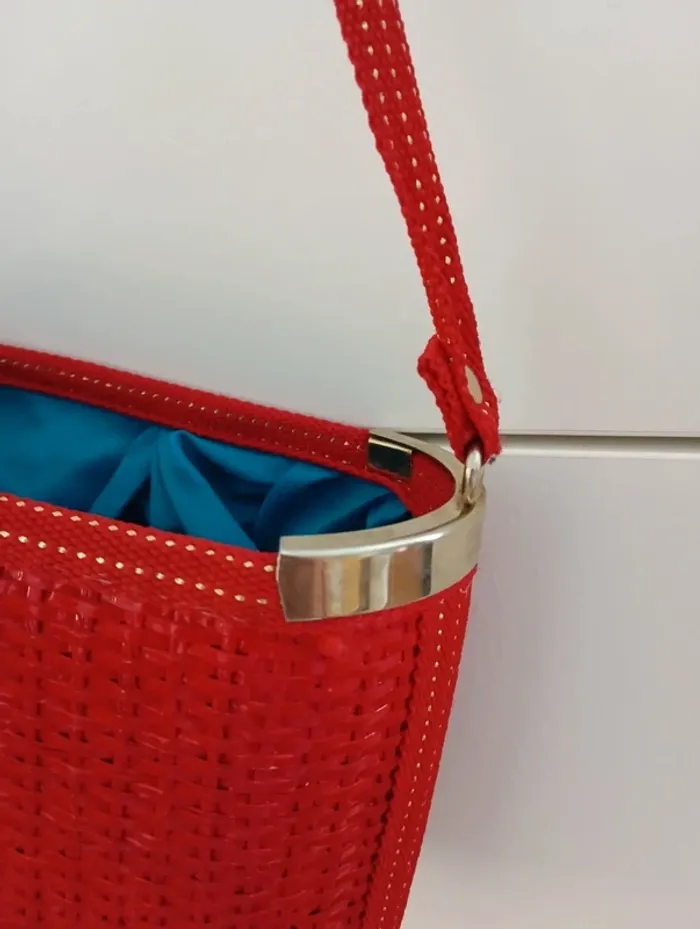 Sac seau tressé vintage rouge en osier - photo numéro 3
