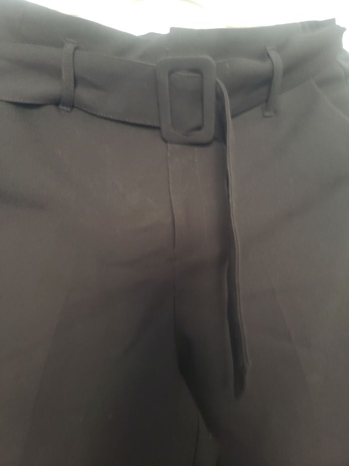 Pantalon femme taille 40 kiabi en très bon état - photo numéro 2