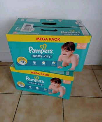 2 cartons de couches Pampers taille 3 