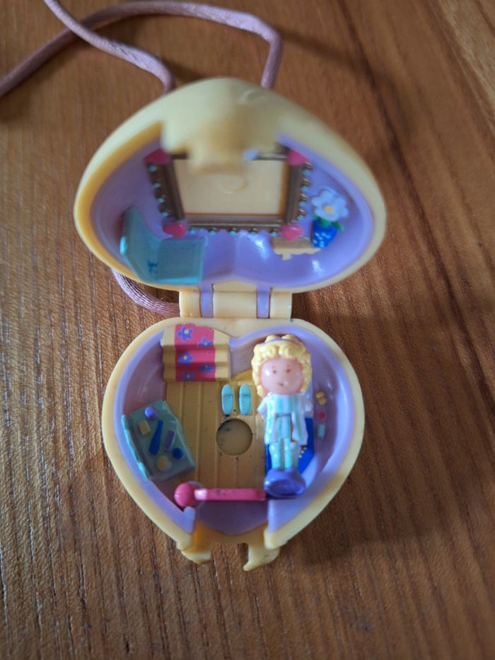 RARE Polly Pocket vintage année 1980 - Médaillon jaune - photo numéro 3