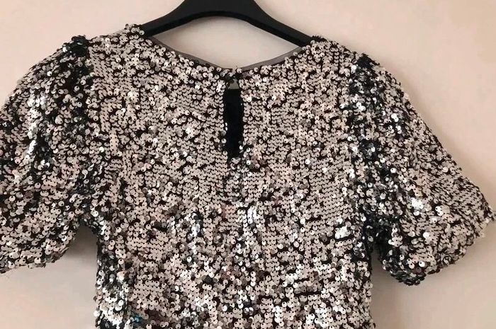 Robe de soirée argent sequin Zara - photo numéro 4