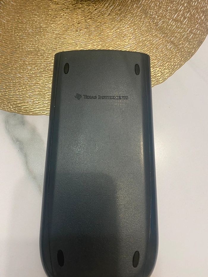 Calculatrice TI-82 Advanced - photo numéro 3