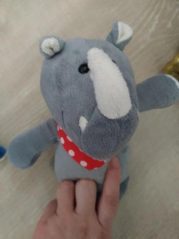 Peluche rhinocéros Kinder