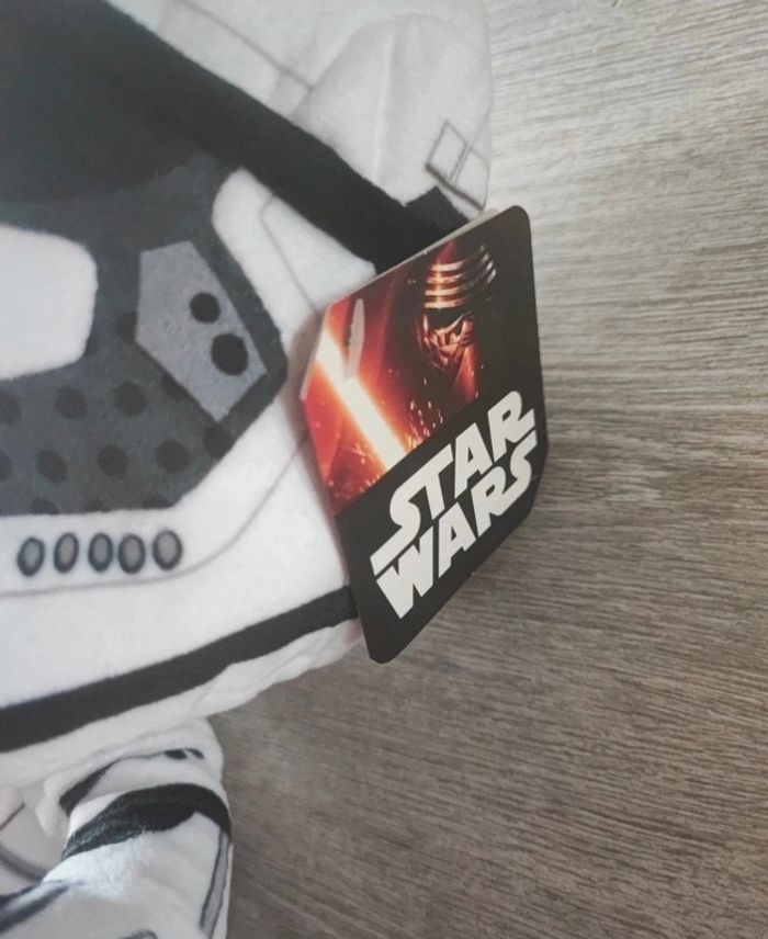 Peluche star wars storm Trooper 32 cm - photo numéro 2