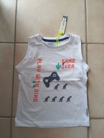 Débardeur taille 5 ans 