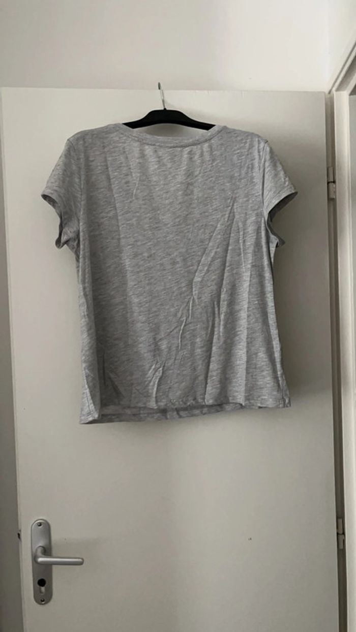 T shirt h&m gris strass - photo numéro 3