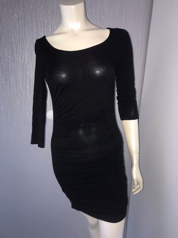 Petite robe noire by h&m état neuf taille S