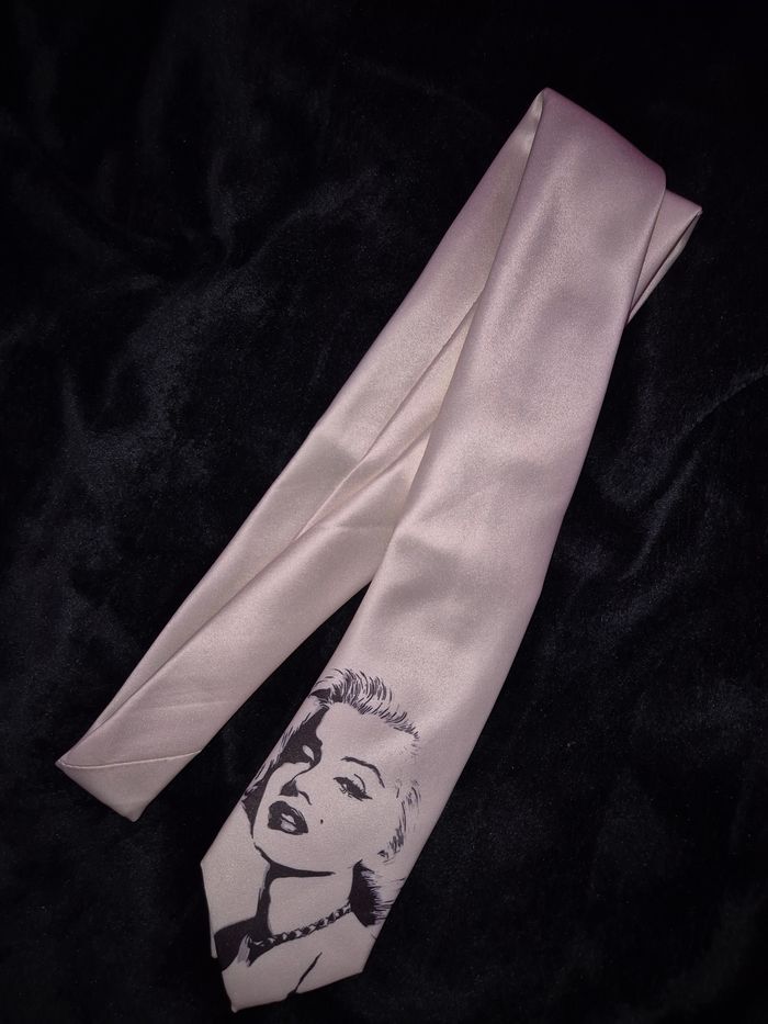 Cravate Marilyn Monroe - photo numéro 4