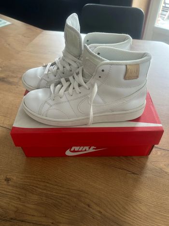 Nike 37,5 ou 6,5 femme