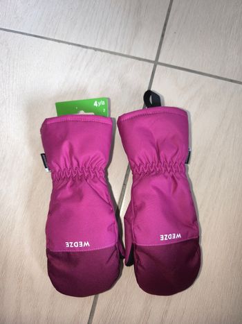 Moufles roses de ski neuves 4 ans