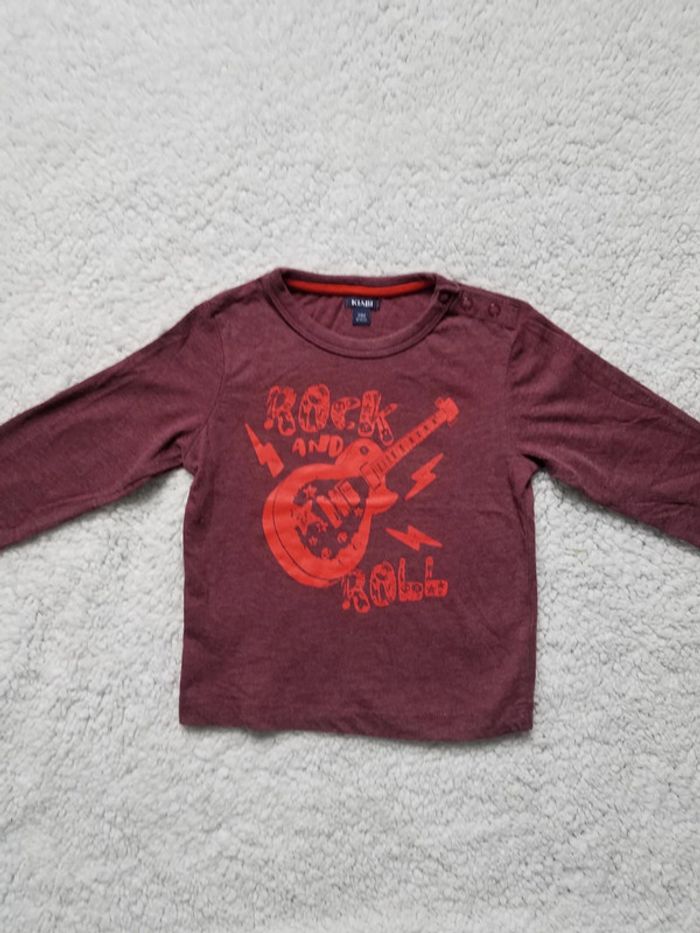 T-shirt taille 2 ans très bon état Kiabi