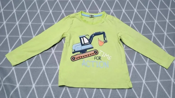 🦁Lot 4 hauts, 18 mois - photo numéro 4