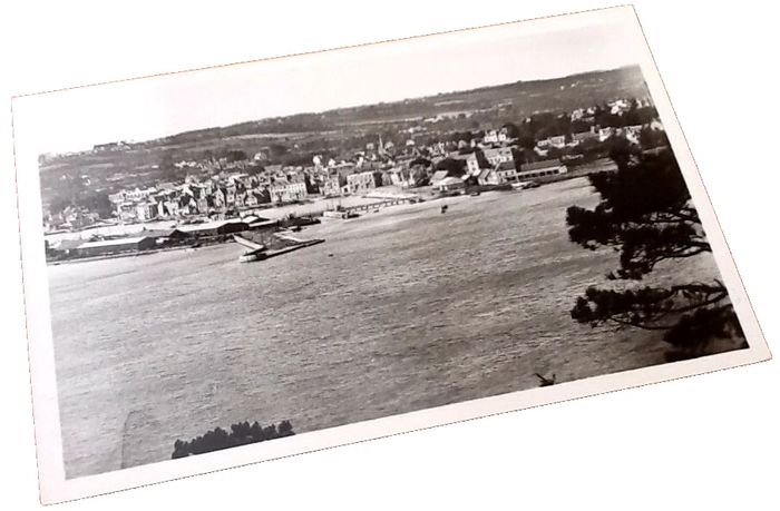 Carte postale ancienne Paimpol (Côte d' Armor) Vue générale