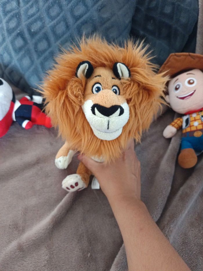 Peluche lion film madagascar