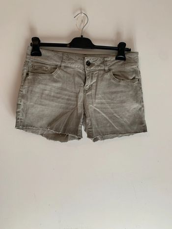 Short esprit