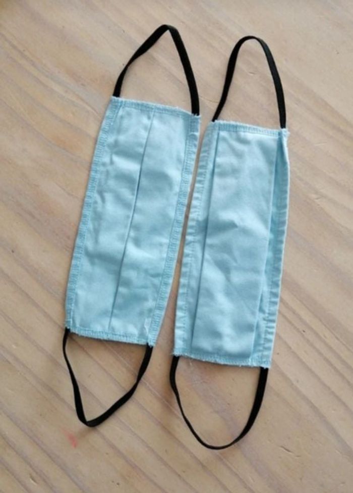 2 Masques en tissus bleu clair